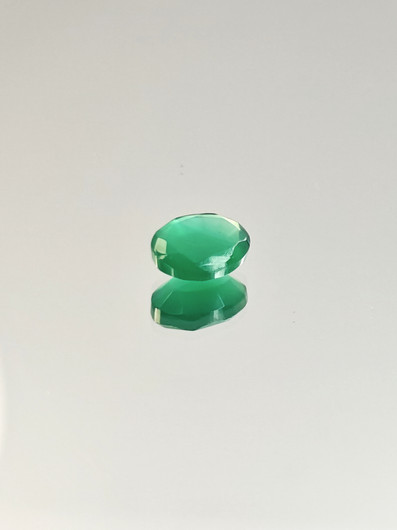 Agate 9 x 7 x 3 mm