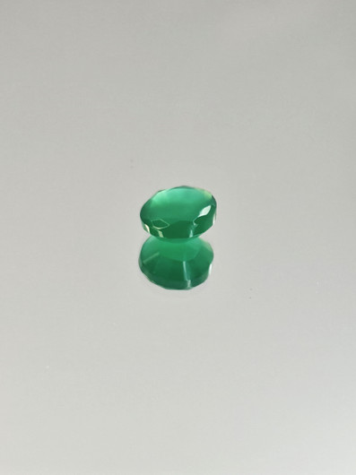 Agate 9 x 7 x 3 mm