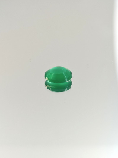 Agate 9 x 7 x 3 mm