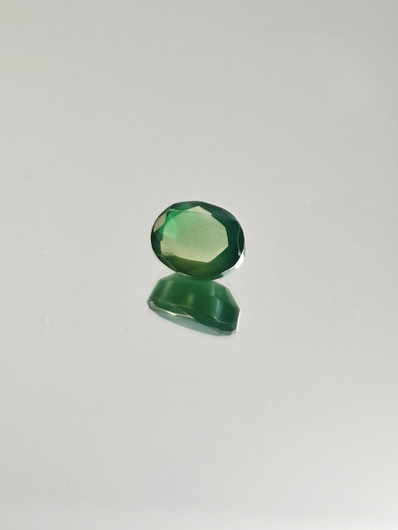 Agate 9 x 7 x 4 mm