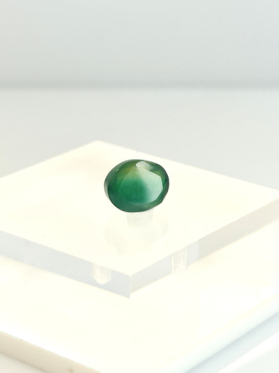 Agate 9 x 7 x 4 mm