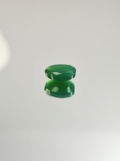 Agate 9 x 6 x 4 mm