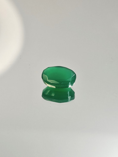 Agate 10 x 7 x 4 mm