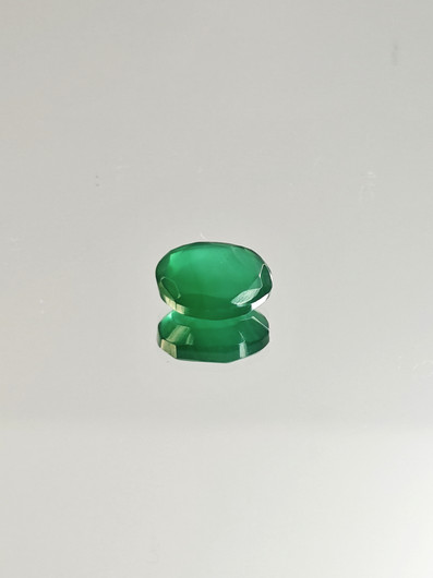 Agate 10 x 8 x 3 mm