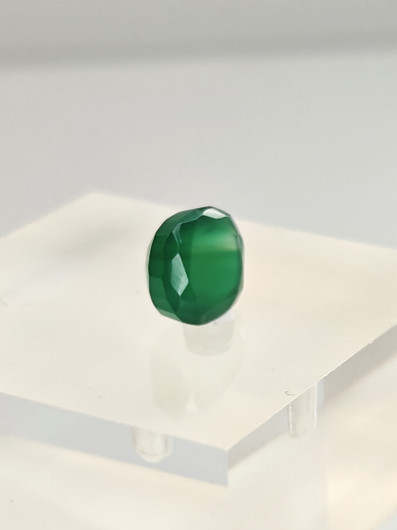 Agate 9 x 8 x 4 mm