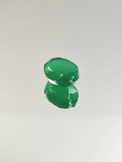 Agate 10 x 8 x 5 mm