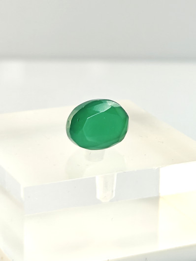Agate 10 x 8 x 5 mm