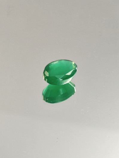 Agate 10 x 7 x 4 mm