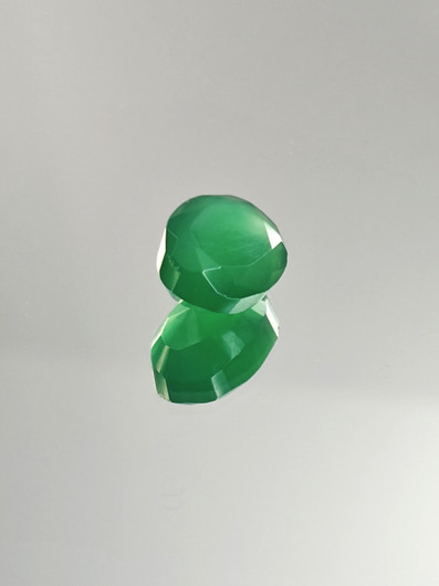 Agate 12 x 9 x 6 mm