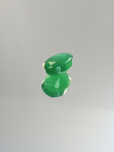 Agate 12 x 9 x 6 mm