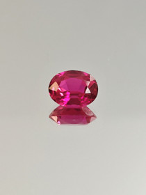 Rubiini (synt.) 2,5 ct ovaali