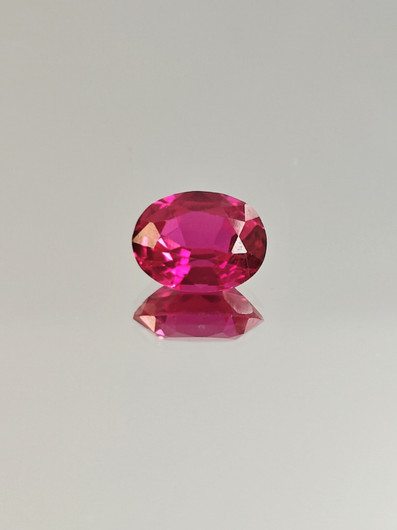 Ruby (synt.) 2,5 ct oval