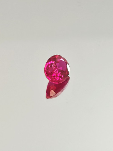 Ruby (synt.) 2,5 ct oval