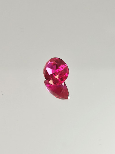Ruby (synt.) 2,5 ct oval