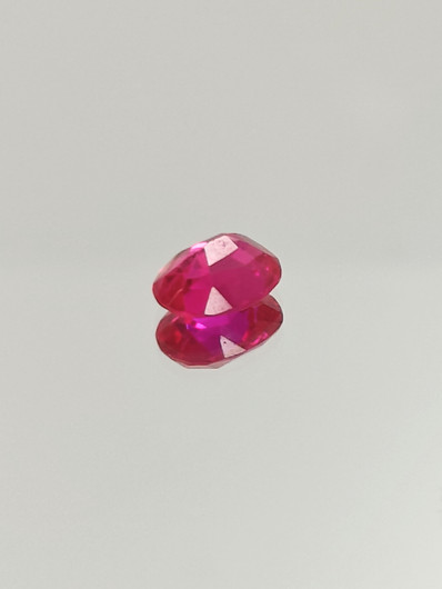 Ruby (synt.) 2,5 ct oval
