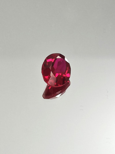 Ruby (synt.) 3,1 ct oval