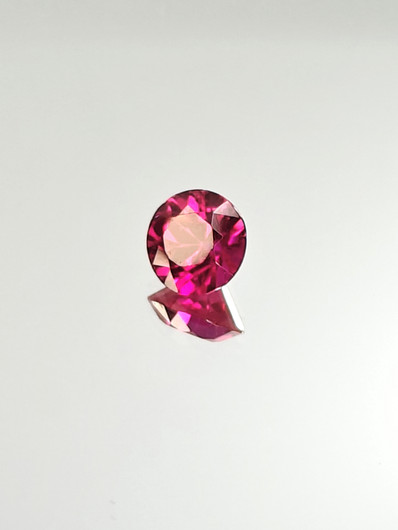 Rubiini (synt.) 1,4 ct pyöreä