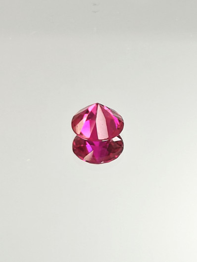 Rubiini (synt.) 1,4 ct pyöreä