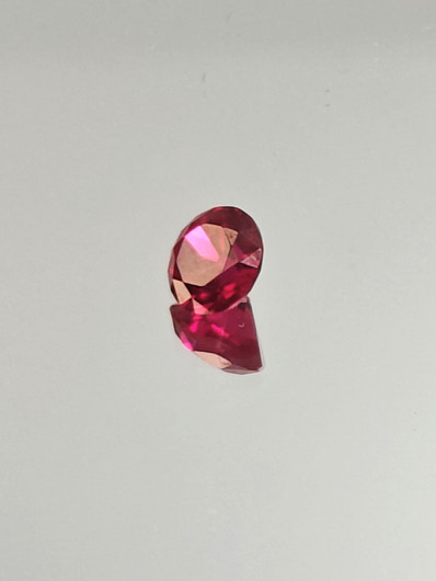 Ruby (synt.) 1,1 ct round