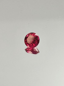 Rubiini (synt.) 1,1 ct pyöreä