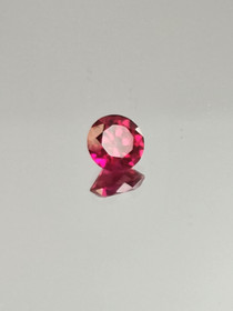 Rubiini (synt.) 1,1 ct pyöreä