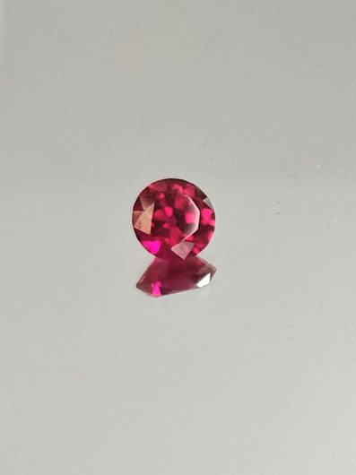Ruby (synt.) 1,1 ct round