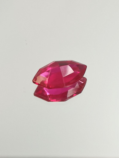 Ruby (synt.) 3,1 ct fancy cut