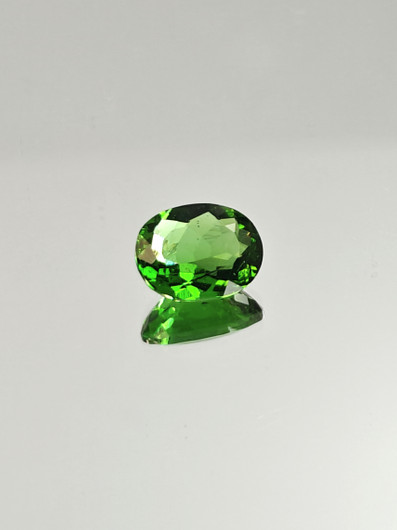 Moldavite (synt.) 2,9 ct oval