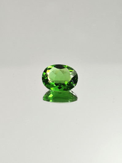 Moldavite (synt.) 2,9 ct oval