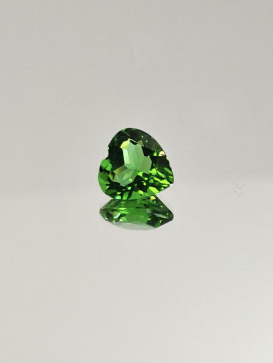 Moldaviitti (synt.) 3 ct sydän