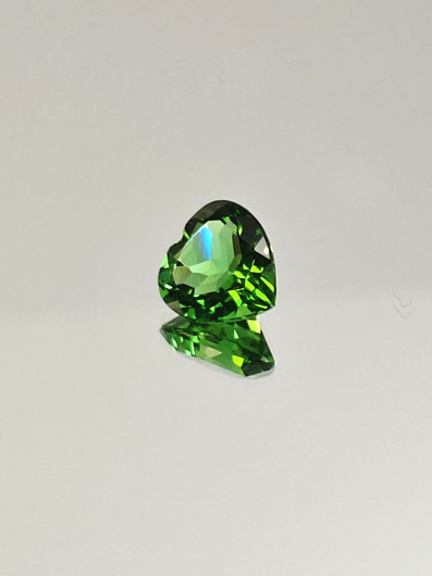 Moldaviitti (synt.) 2,9 ct sydän