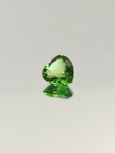 Moldaviitti (synt.) 3 ct sydän