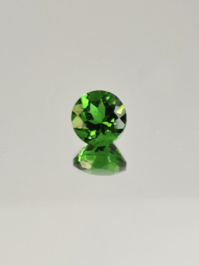 Moldaviitti (synt.) 3,8 ct pyöreä