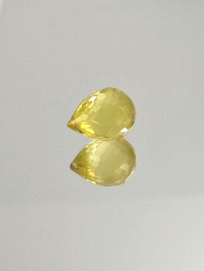 Citrine 14,1 ct, fancy cut, whole pear