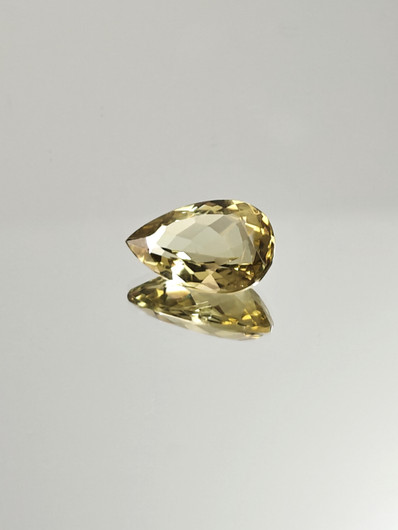 Citrine 5,4 ct, pear