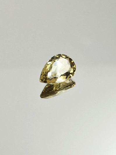 Citrine 5,4 ct, pear