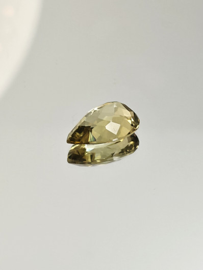 Citrine 5,4 ct, pear