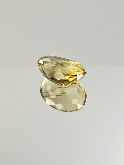 Citrine 23 ct, oval