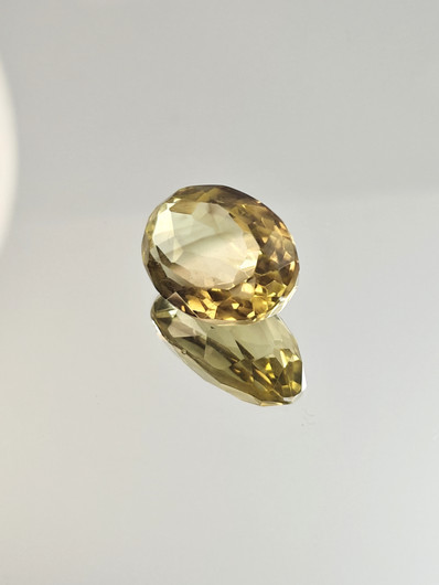 Citrine 23 ct, oval