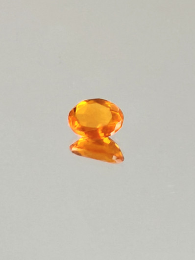 tuli Opaali 0,6 ct ovaali