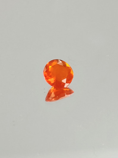tuli Opaali 0,9 ct pyöreä
