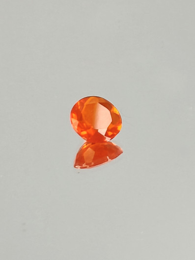 tuli Opaali 0,9 ct pyöreä