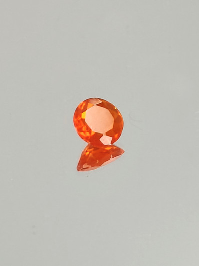tuli Opaali 0,9 ct pyöreä