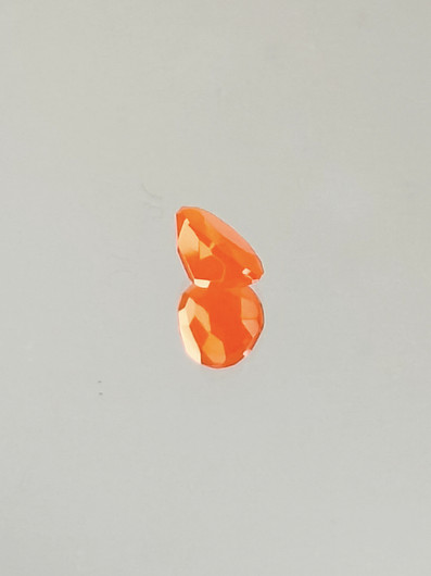 tuli Opaali 0,9 ct ovaali