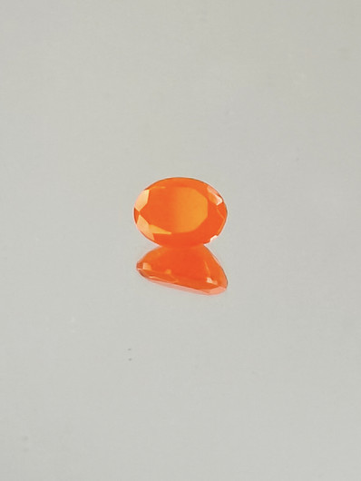 tuli Opaali 0,9 ct ovaali