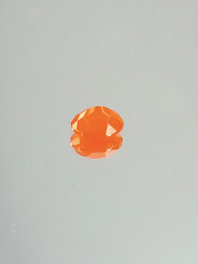 tuli Opaali 0,9 ct ovaali