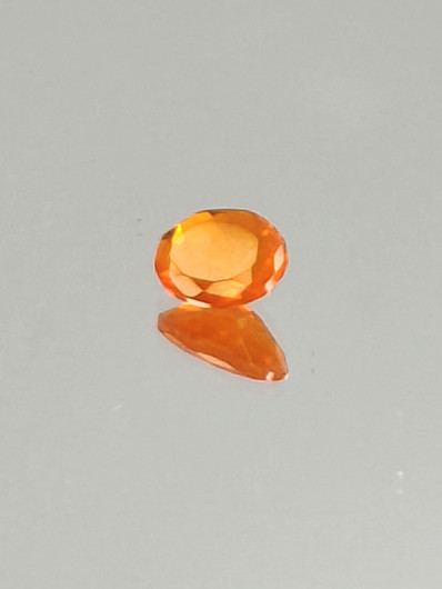 tuli Opaali 0,6 ct ovaali