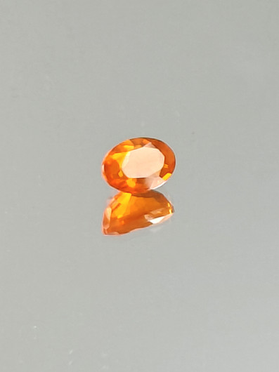 fire Opal 0,6 ct oval