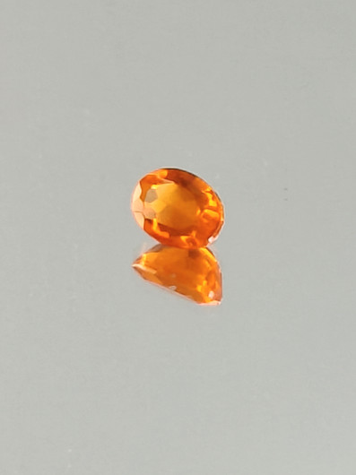 fire Opal 0,6 ct oval