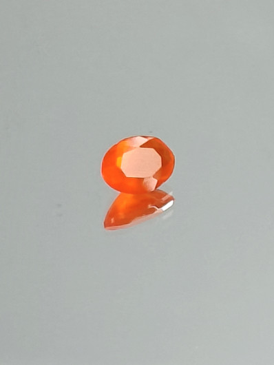 fire Opal 0,4 ct oval